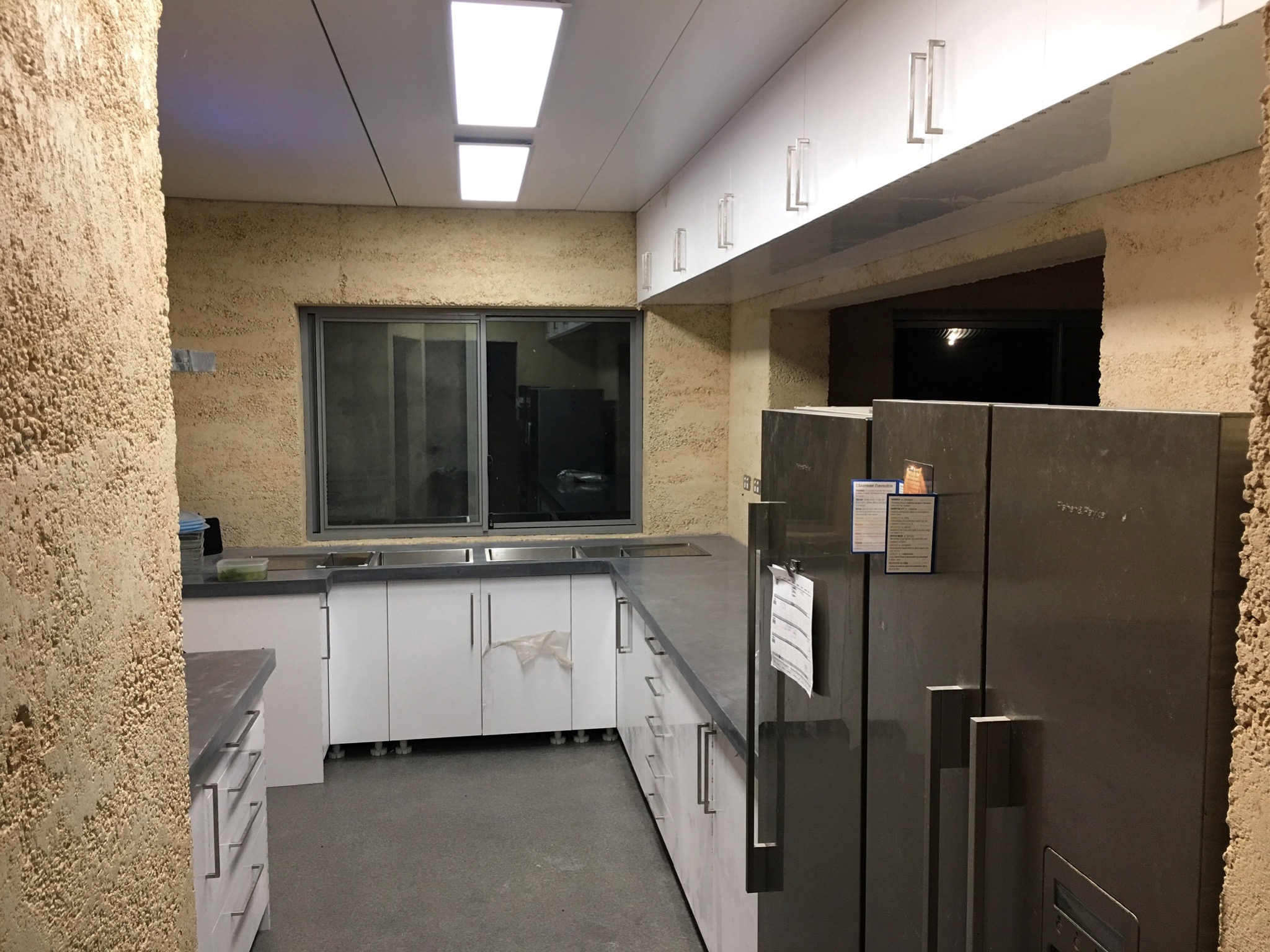 5 December 2018 Kicthen nearly done! 