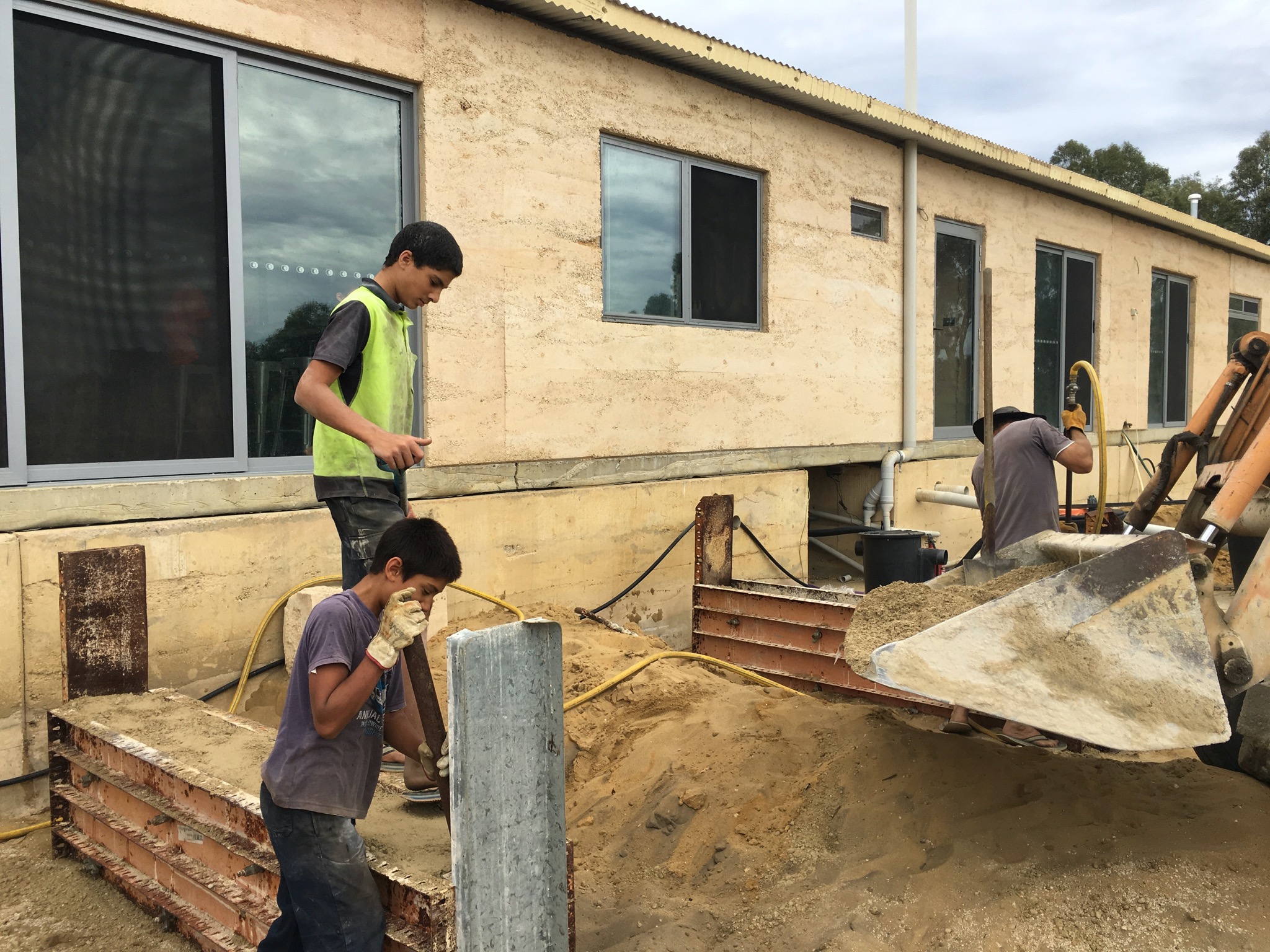 1 April 2019 N Verandah Support Walls Ramming