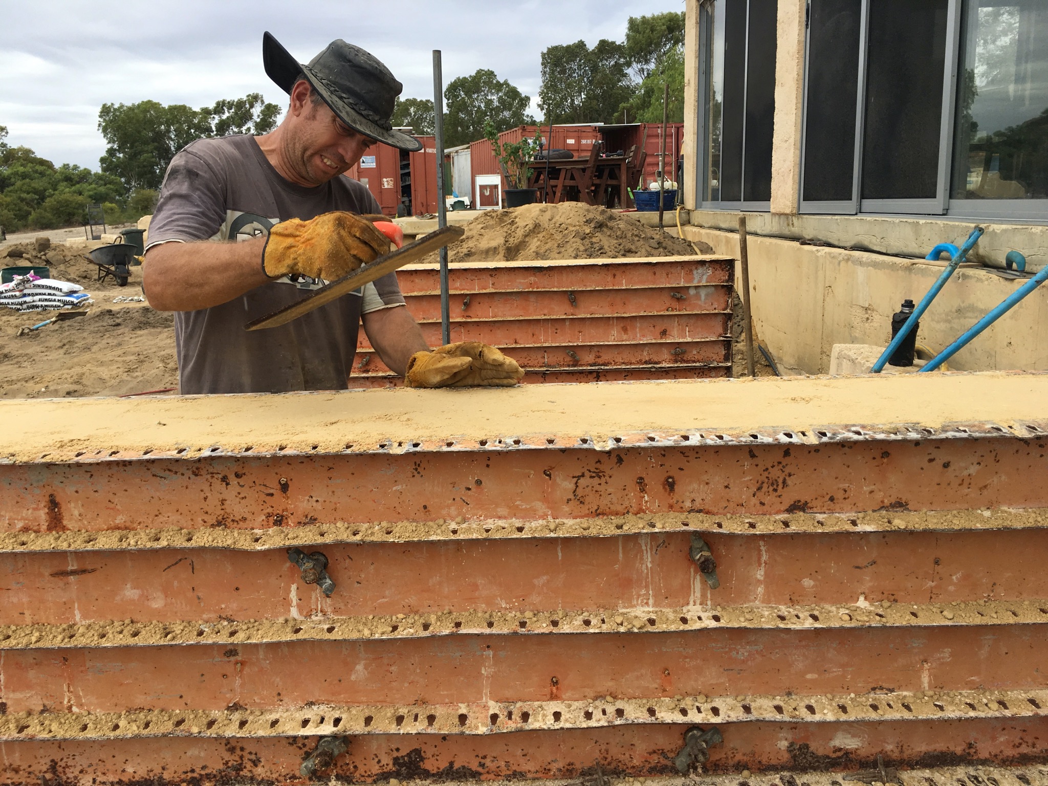 1 April 2019 N Verandah Support Walls Finishing