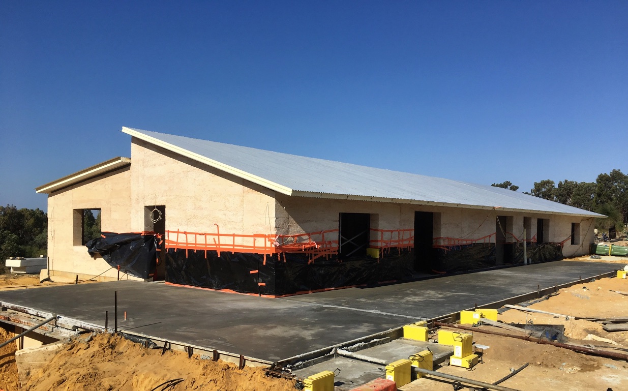  Waht a huge week - ~500m2 of concrete, plus the rest. 