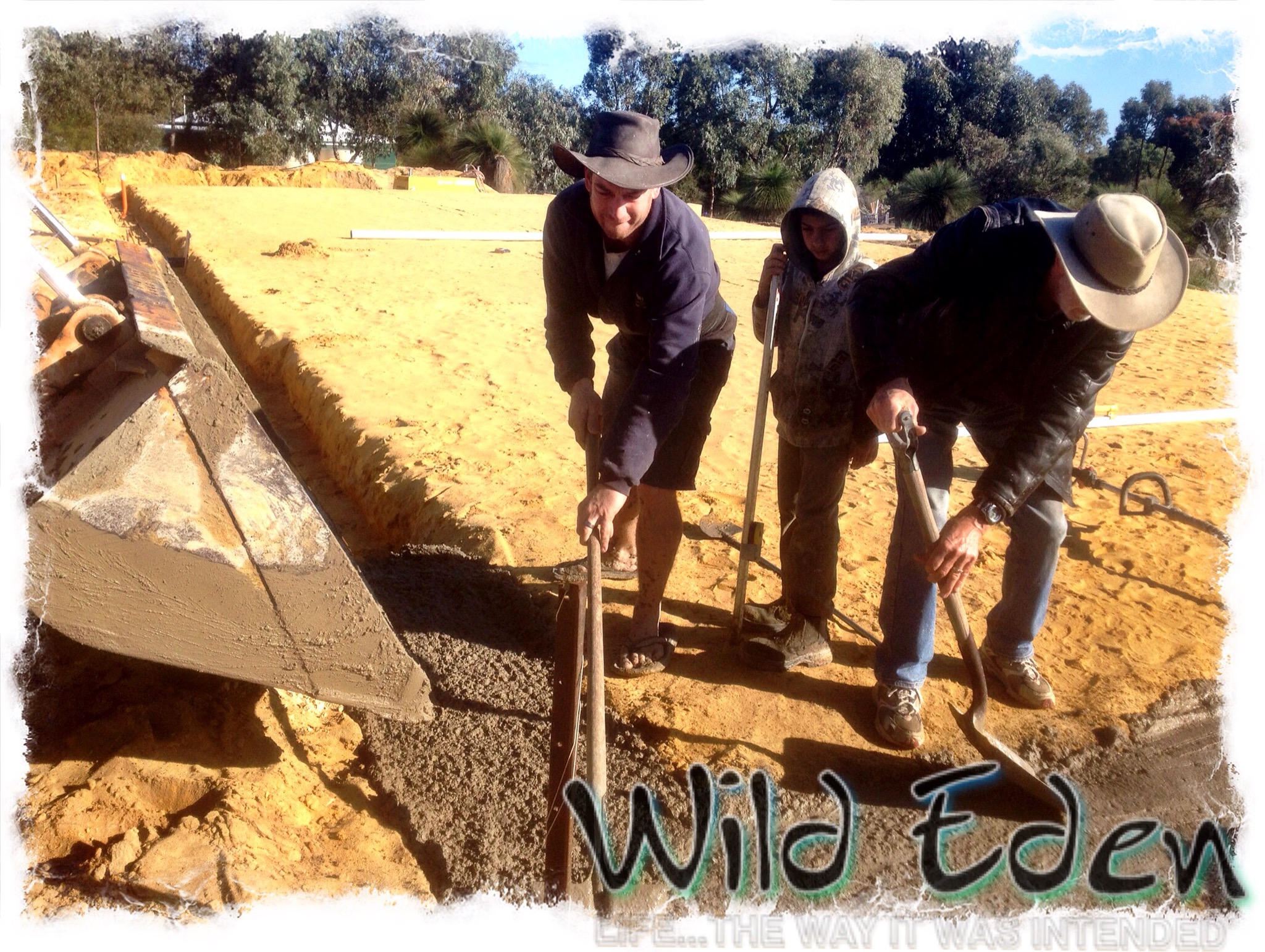 2 August 2014 Pouring the Footings!